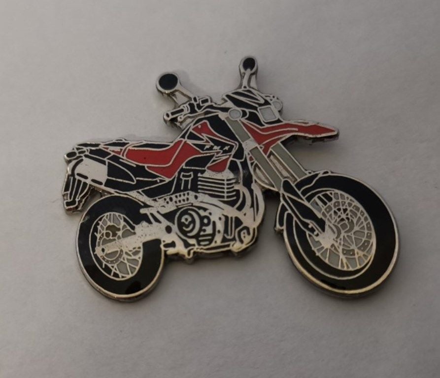 FMX lapel pin badge (1025)