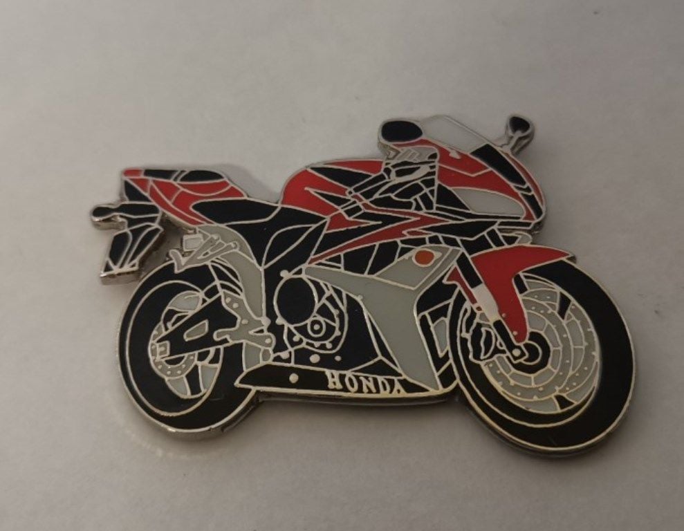 CBR600RR lapel pin badge (1066)