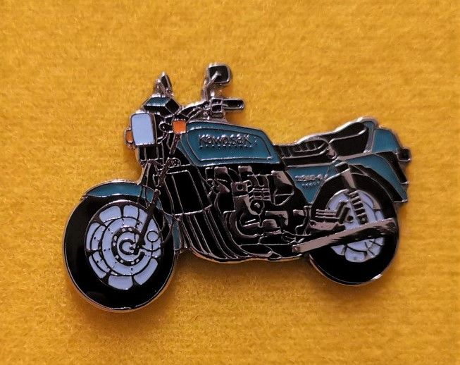Z1300 lapel pin badge (0281)