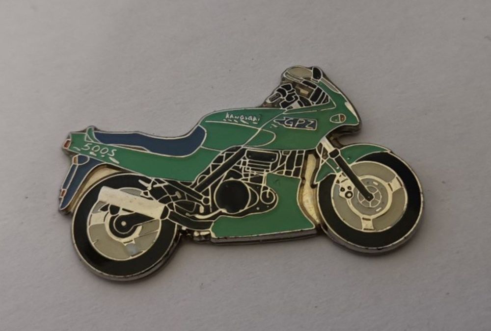 GPZ500S lapel pin badge (0374)