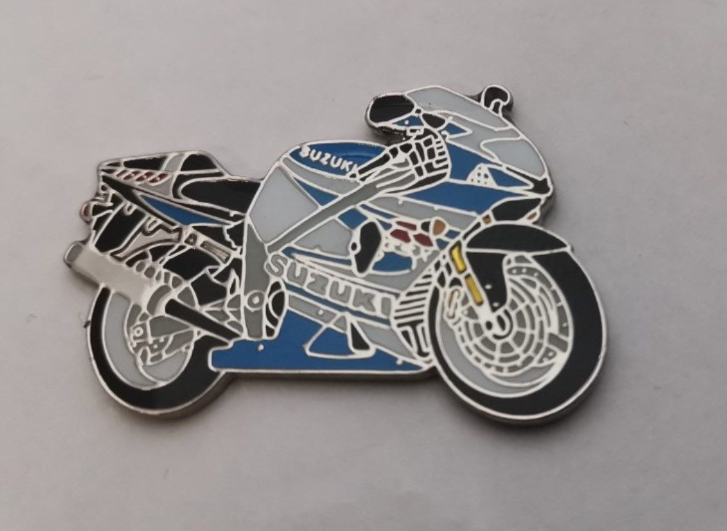 GSXR1000 lapel pin badge (0807)..