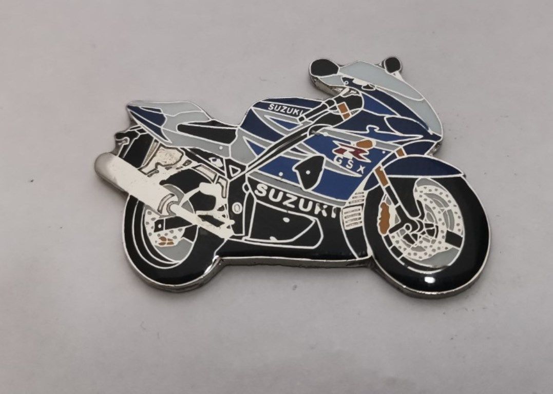 GSXR1000 lapel pin badge (0905)..