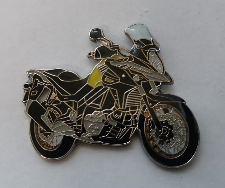 V Strom lapel pin badge (1306)..