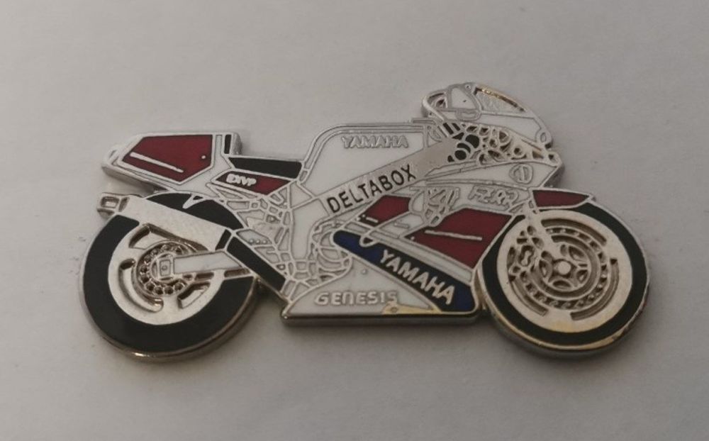 FZR-R750 lapel pin badge (0043)..