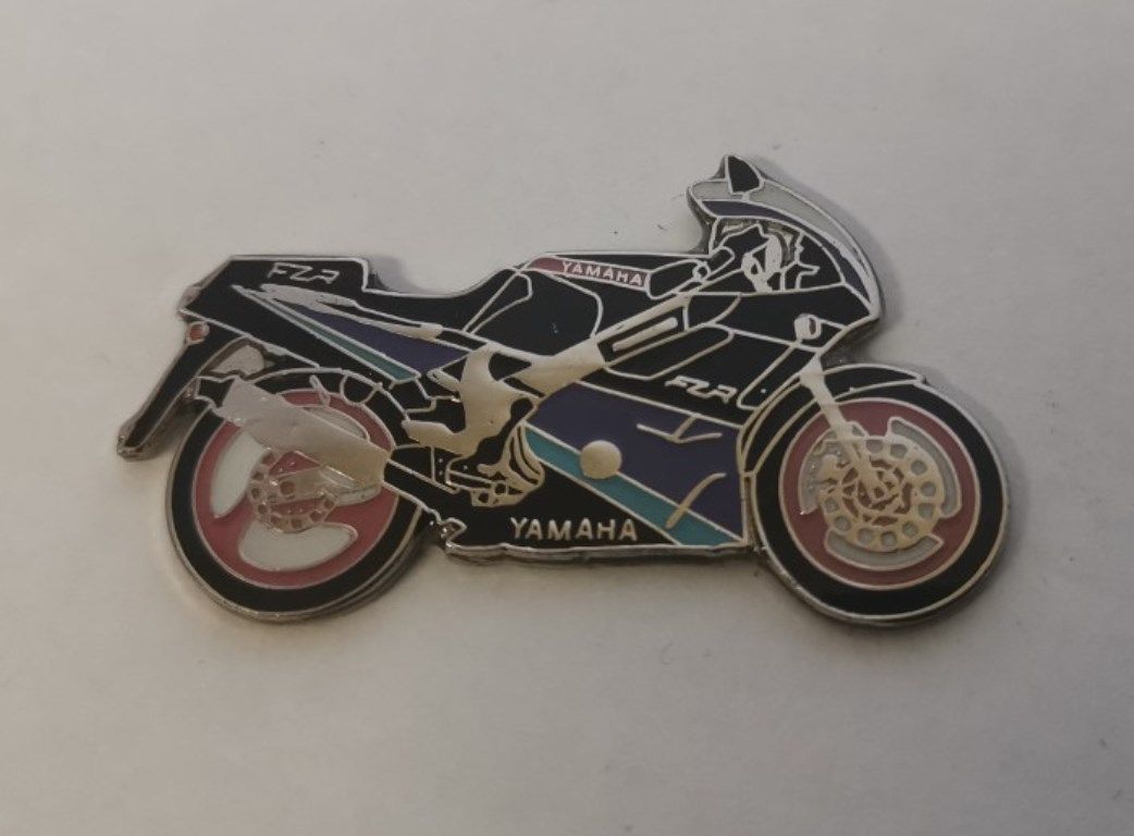 FZR600 lapel pin badge (0084)..