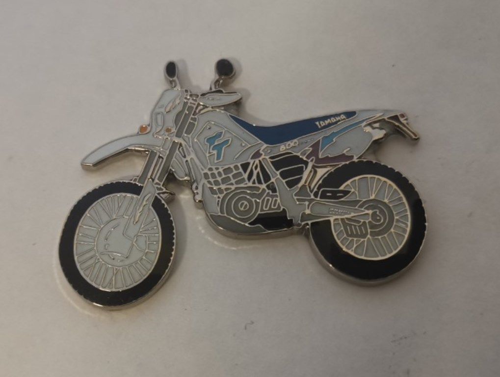 TT600 lapel pin badge (0333)..
