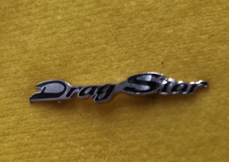 Dragstar Logo lapel pin badge (0627)..