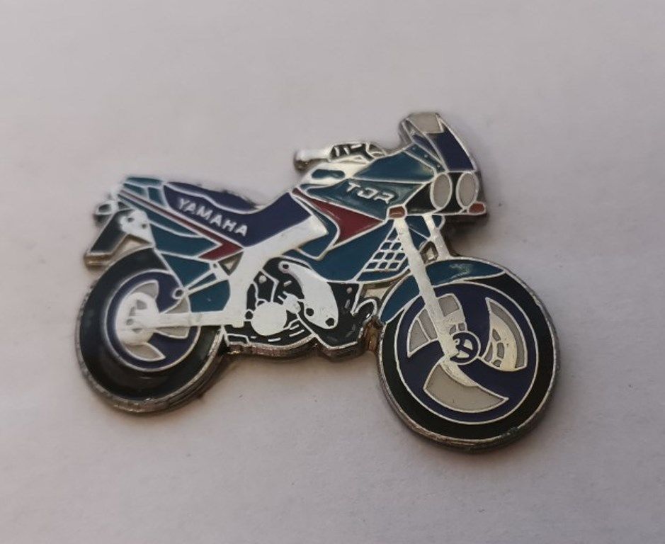 TDR125 lapel pin badge (0449)..