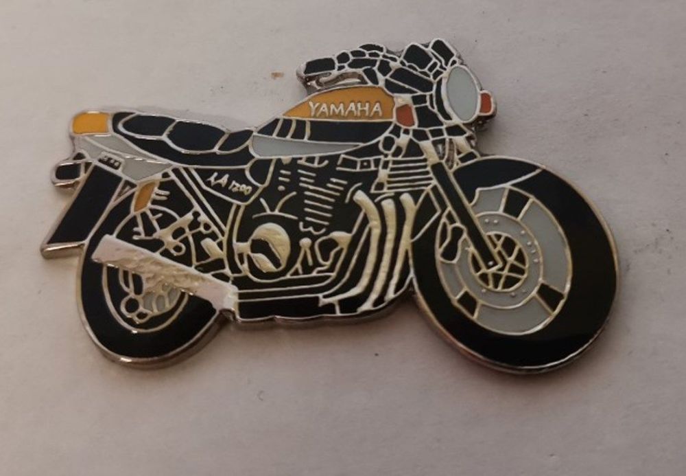 XJR1200 lapel pin badge (0643)..
