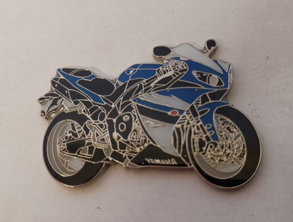 YZF R1 lapel pin badge (1107)..