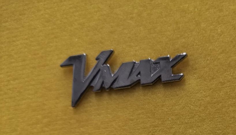 V Max Logo lapel pin badge (1129)..