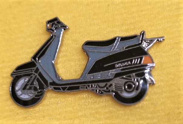 Beluga 125 lapel pin badge (0398)..