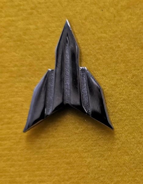 MT Logo lapel pin badge (0976)..