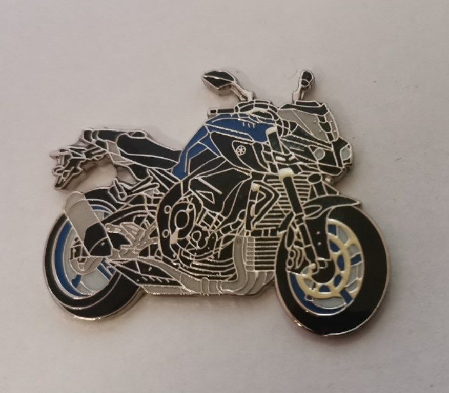 MT10 lapel pin badge (1241)..