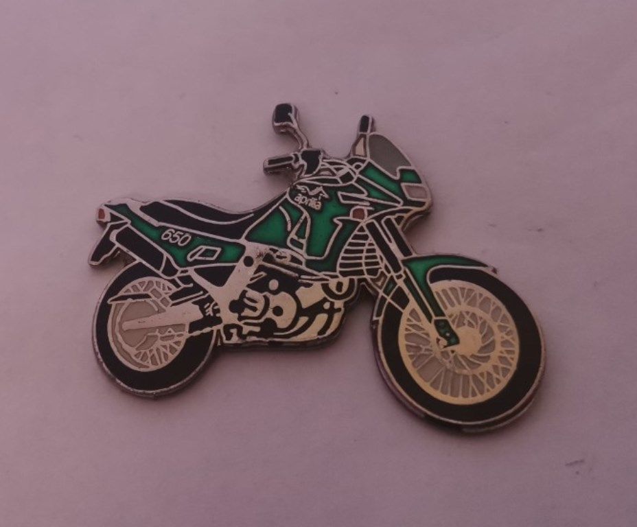 As Aprilia Pegaso 650 lapel pin badge (0456)