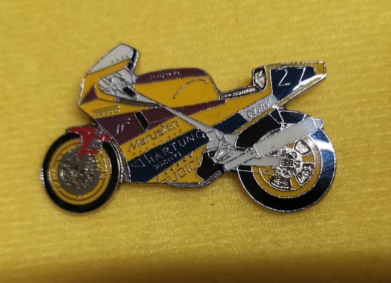 As Ducati Race Version lapel pin badge (0078)