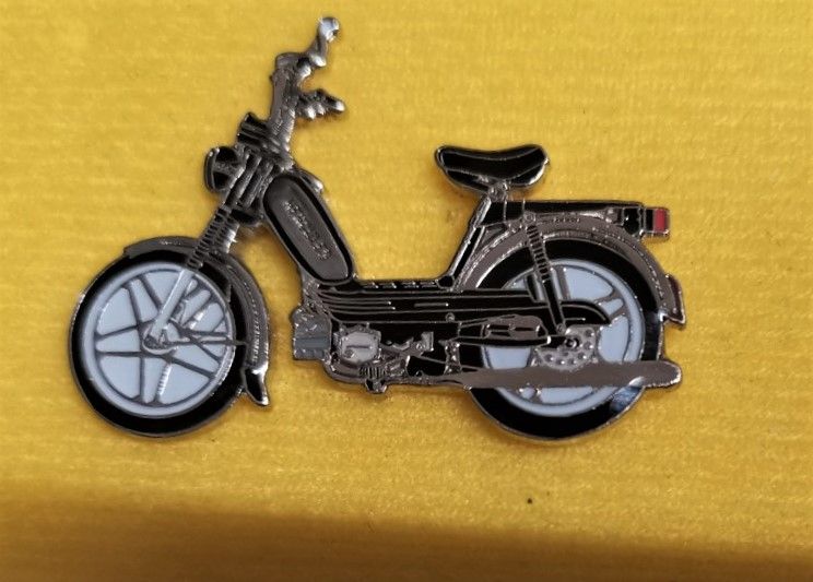 As Hercules Prima 5S lapel pin badge (1120)
