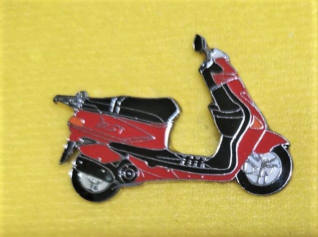 Zest lapel pin badge (0392)..