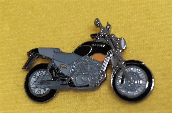 As Sachs Roadster lapel pin badge (0740)