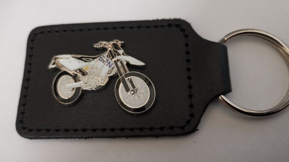G450 badged keyring (1075)