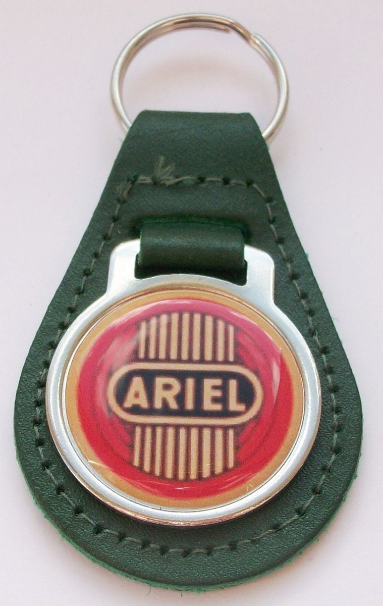 Ariel acrylic badged green leather leyring