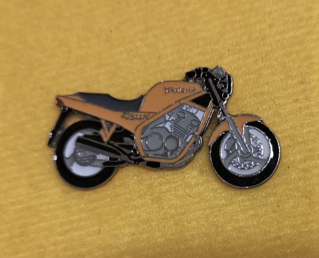 XJ600 lapel pin badge (0316)