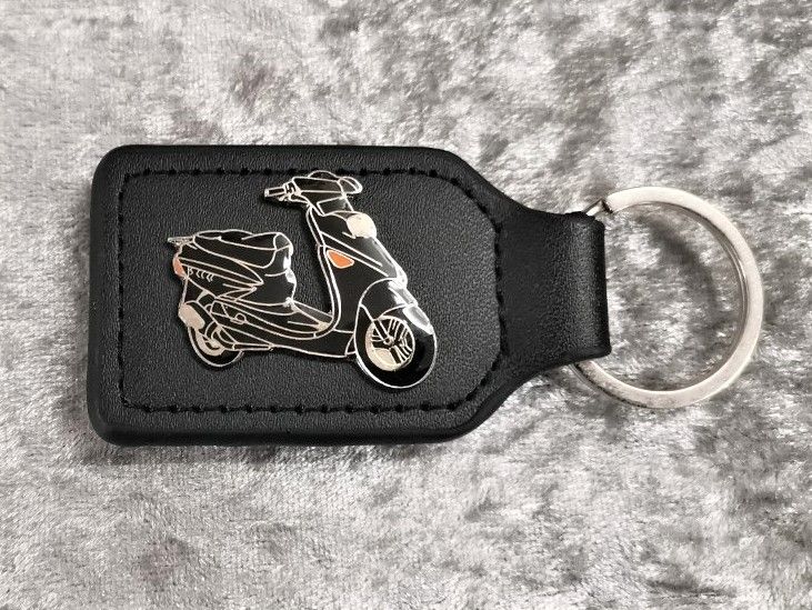 BREEZE badged keyring (0451)