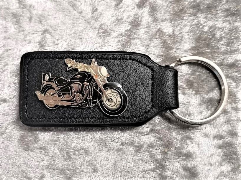 VN2000 badged keyring (0942)