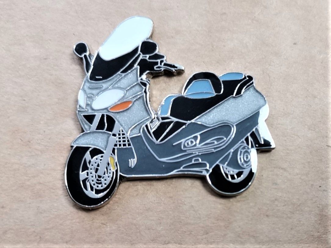 AS PIAGGIO X9/500 lapel pin badge (0874)