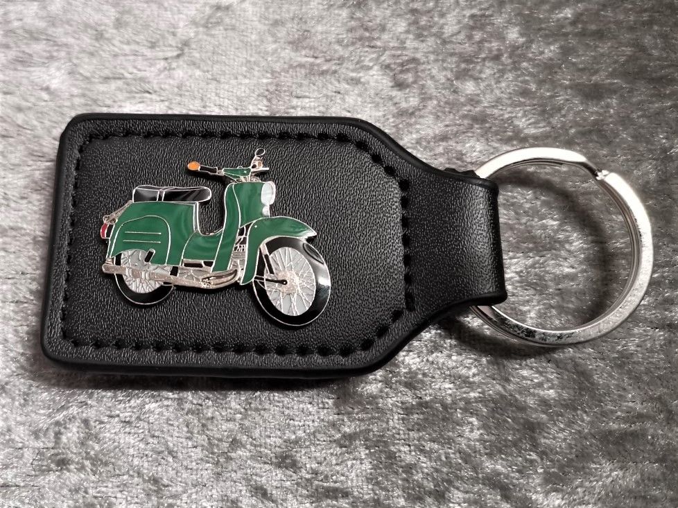 As Simson Swallow badged keyring (1029)
