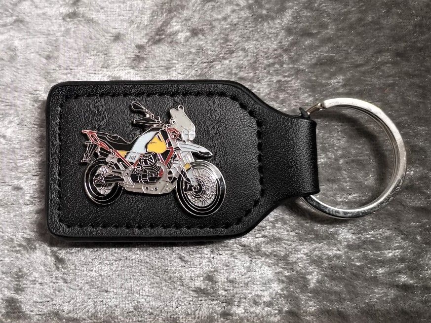 As Moto Guzzi V85TT badged keyring (1348)