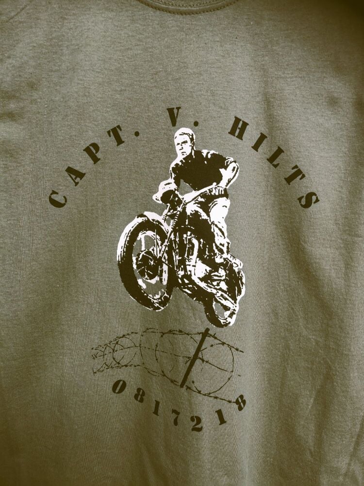 Capt Hilts Tee Shirt, size small, 35" chest