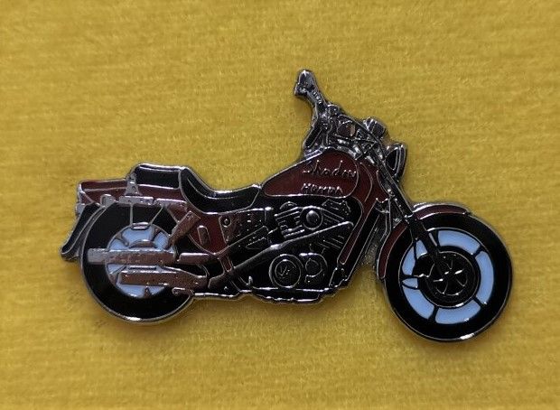 VT100 shadow lapel pin badge (0351)