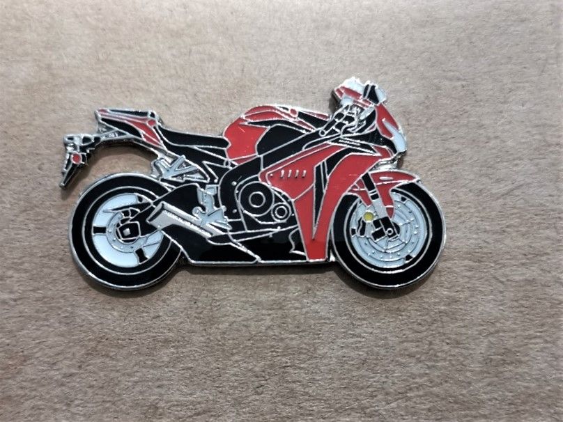 CB1000rr lapel pin badge (1067)