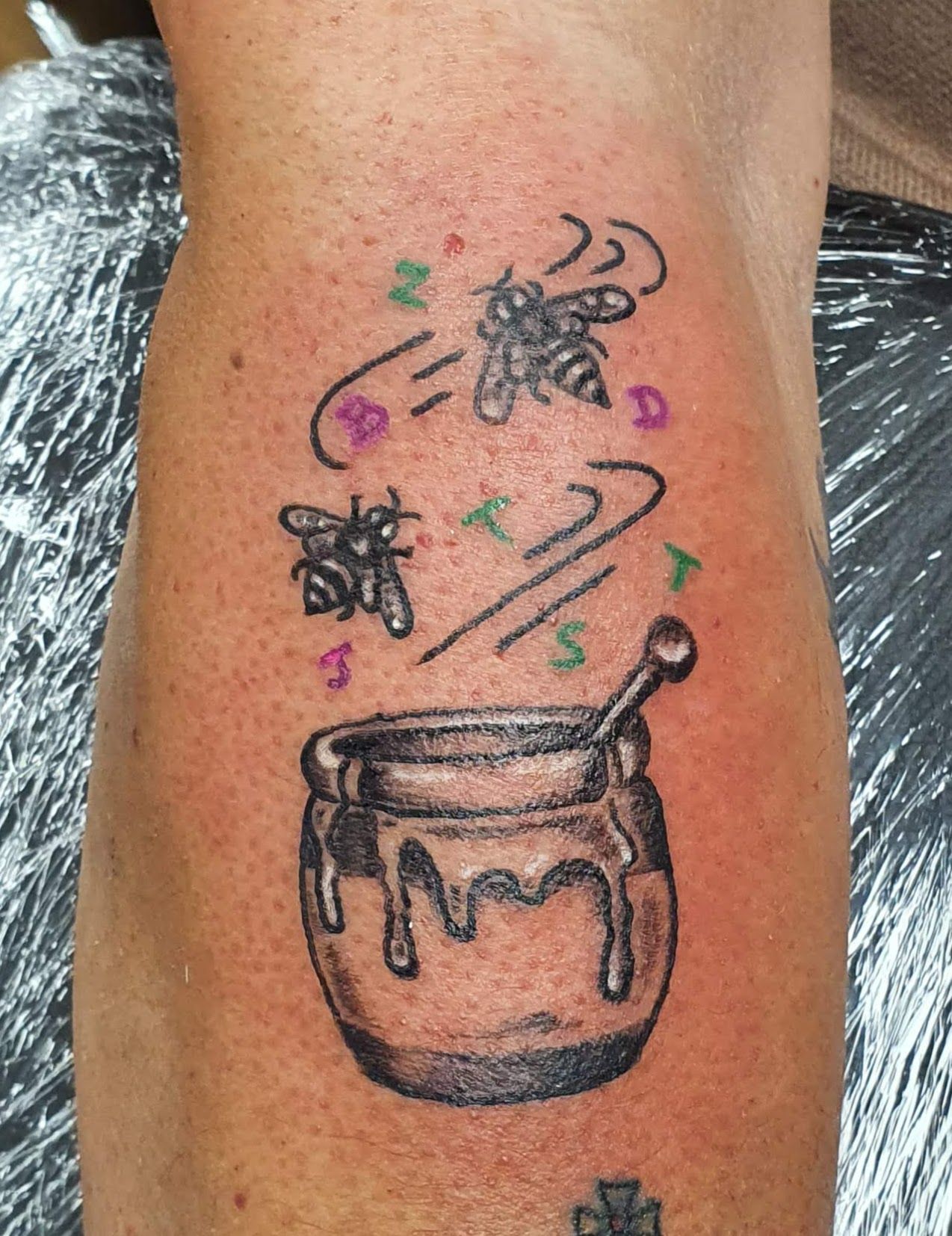 honey pot tattoo with initials
