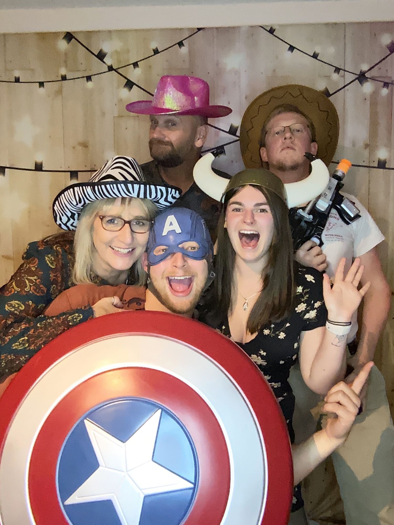Retro Selfie Pod hire wedding & Parties