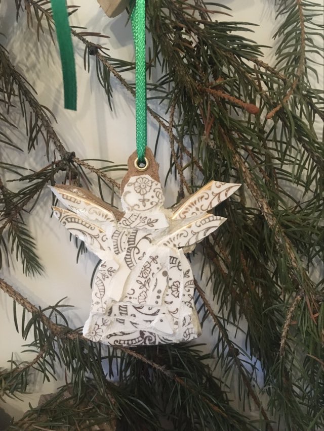 China Mosaic White & Gold Ange Christmas Tree Decoration Hand Made in UK.