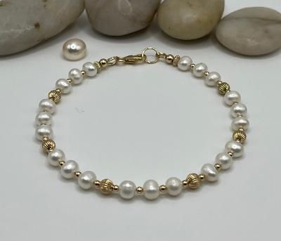 Fresh Water Pearl Shell Bracelet