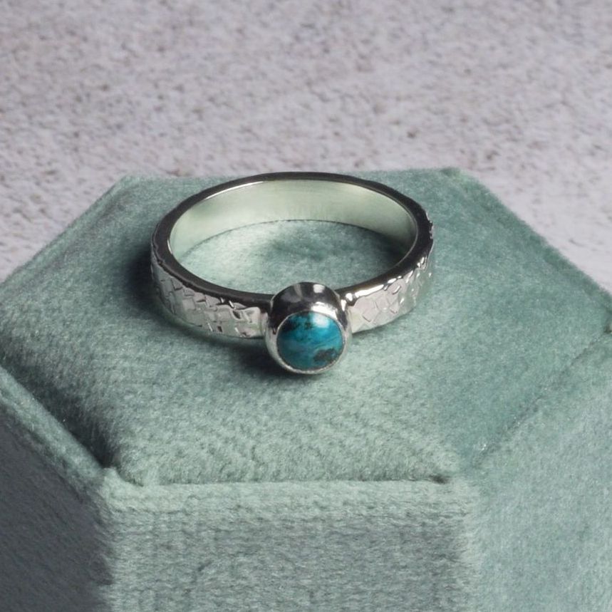 Eva Ring