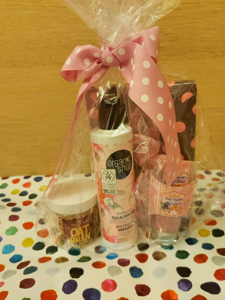  G2 Gift for Her Oat Bran Face Scrub, Lavender Flower Face Mask, Shampoo with Water Lily and Amaranth and mysterious book