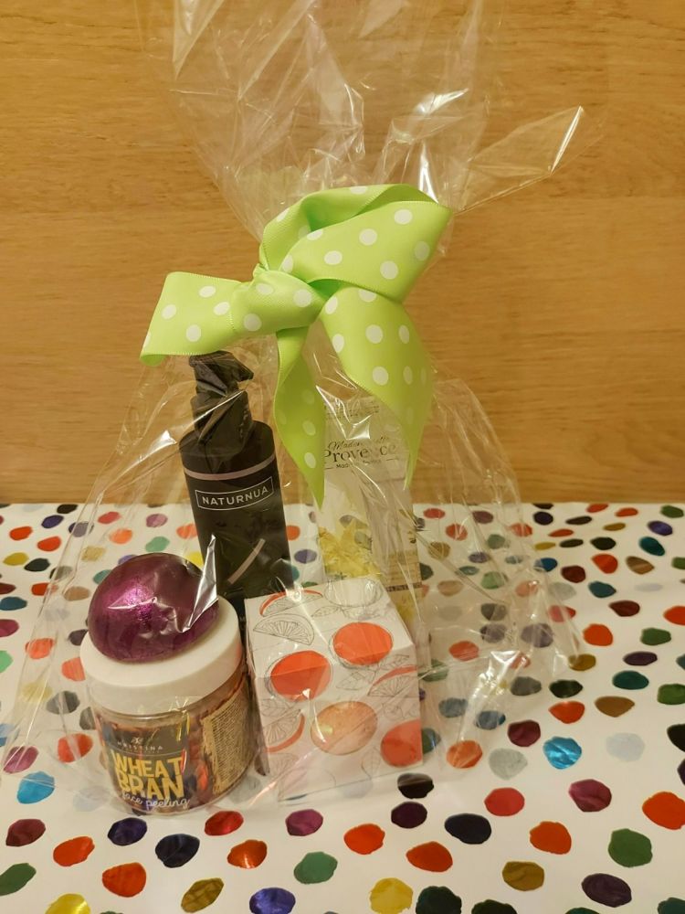 G36 for Her Wheat Bran Face Scrub, Pearl Powder Body Serum, Verbena and Lemon Hand cream, Grapefruit Bath Bomb and Relax Shower Steamer with Lavande