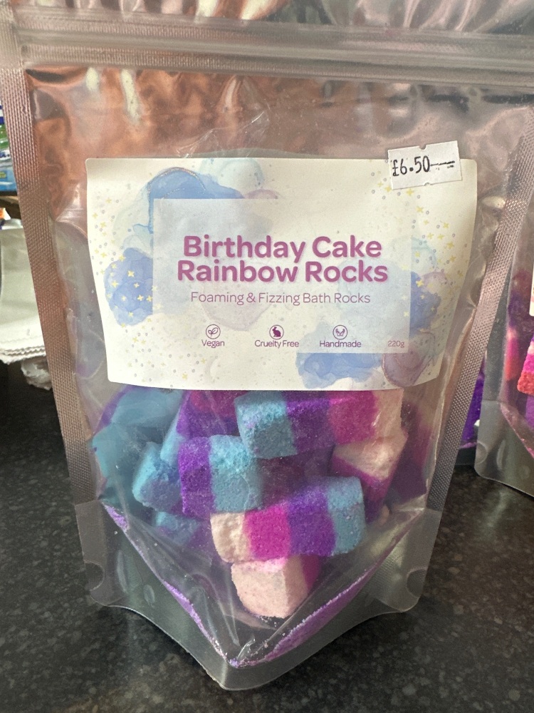 Birthday cake rainbow rocks 220g