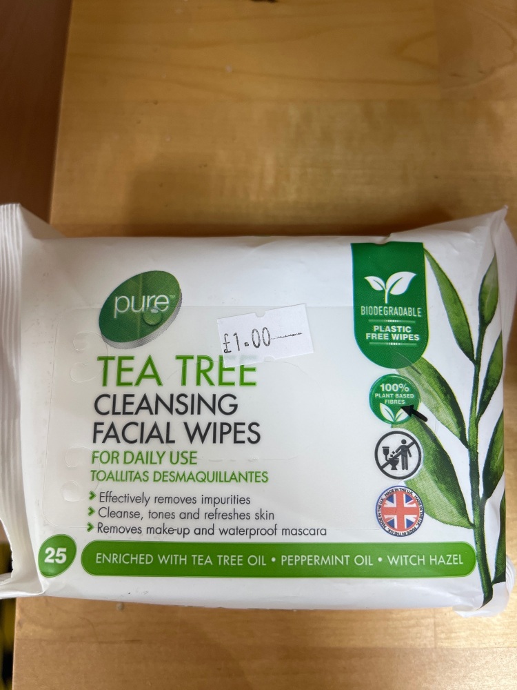 Tea tree cleansing facial wipes