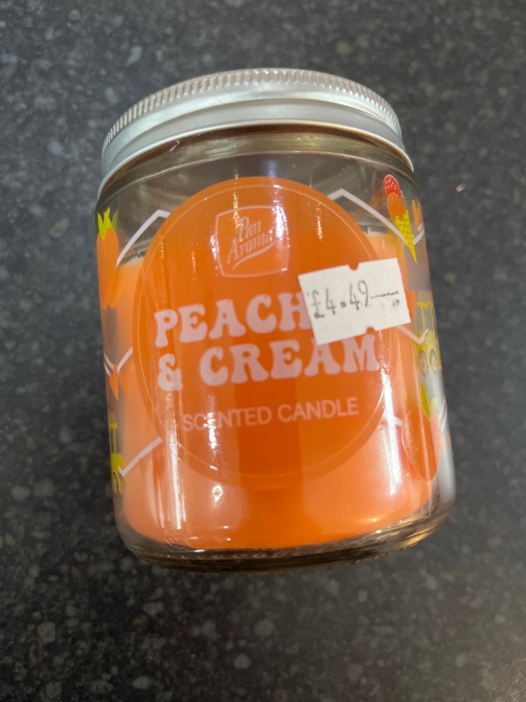 Peaches and cream candle 35 hours burn time