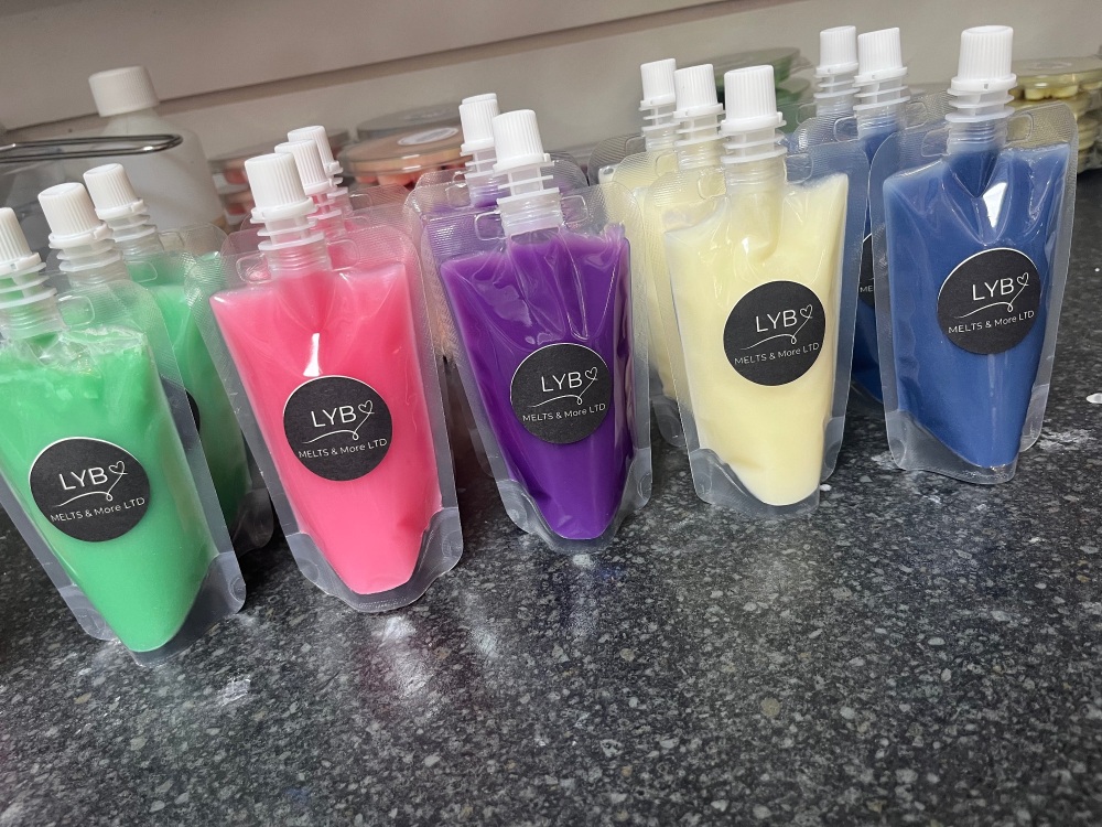100g squeezy wax pouch