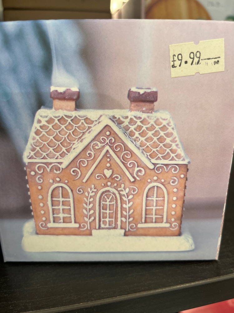 Gingerbread house cone burner