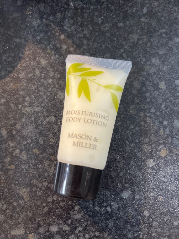 20ml moisturising body lotion