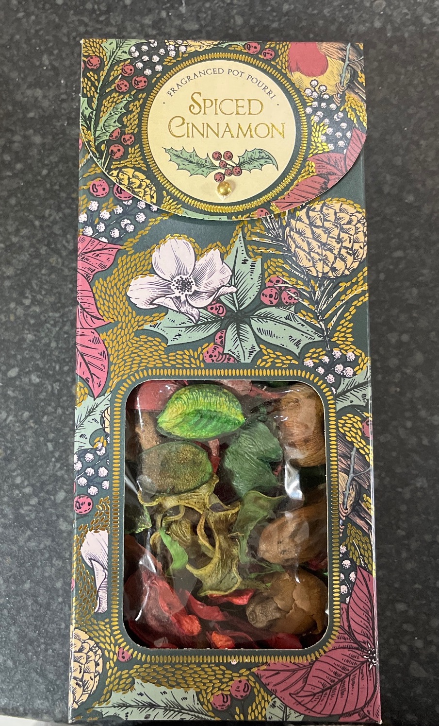 Spiced cinnamon pot pourri