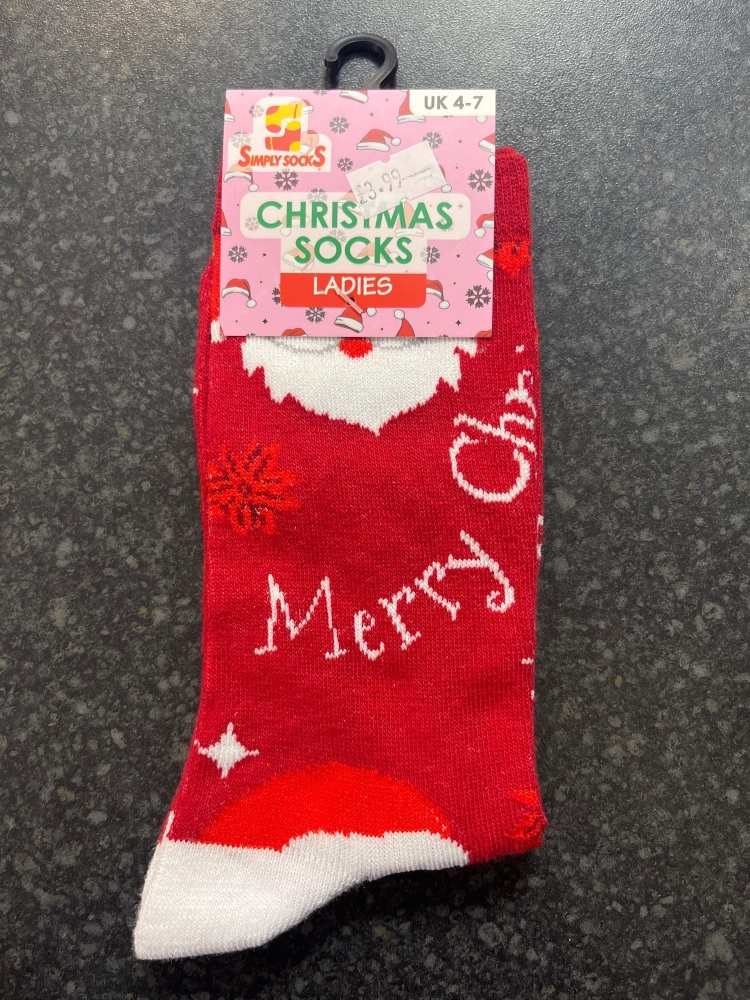 Ladies 4-7 socks red santa