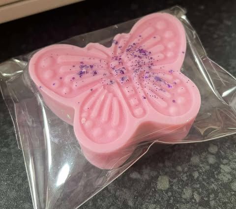 Large wax butterfly approx 52g